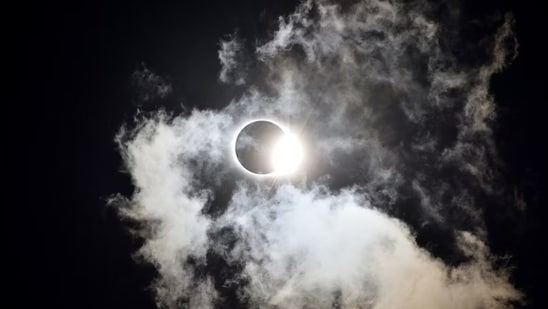 The US states that will be affected by the total solar eclipse include Texas, Oklahoma, Arkansas, Missouri, New York, Pennsylvania, Vermont, Illinois, Indiana, Ohio, New Hampshire and Maine.(Unsplash)