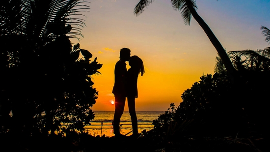 Daily Love and Relationship Horoscope 2024: Find out love predictions for June 9.(pelex)