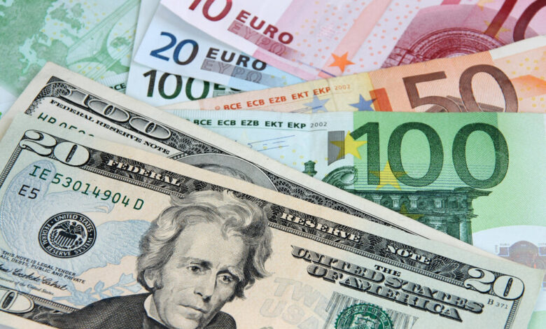 آخرین قیمت دلار و یورو ۱۹ اسفند ۱۴۰۱/ عرضه دلار در صرافی ملی