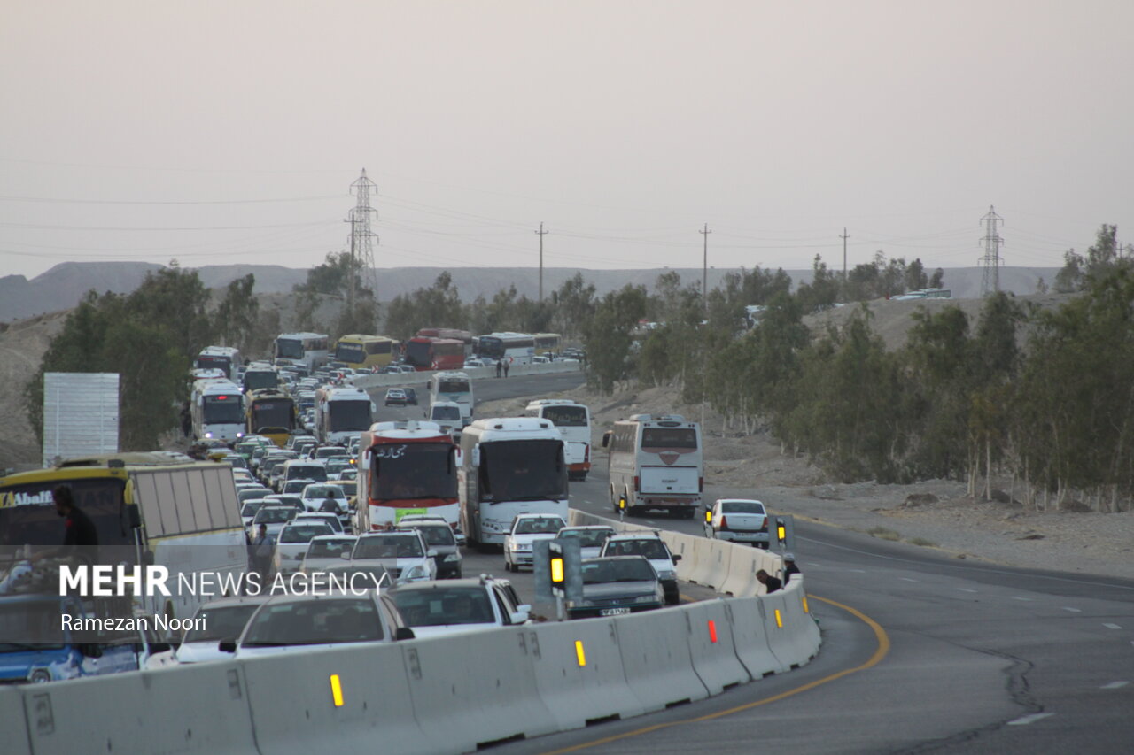 ترافیک سنگین در محور هراز و آزاد راه قزوین – رشت