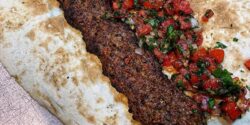 طرز تهیه آدانا کباب ترکیه ای خوشمزه به روش اصلی استانبولی