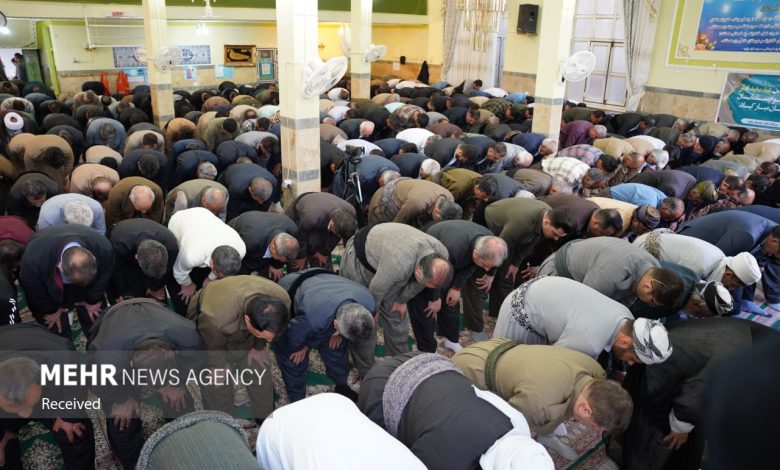 نماز عید فطر در مسجد جامع اهل سنت کرمانشاه اقامه شد