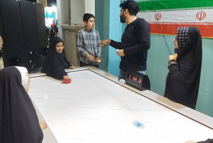 نمایشگاه قرآن و حضور پرشور دانش آموزان تهرانی 