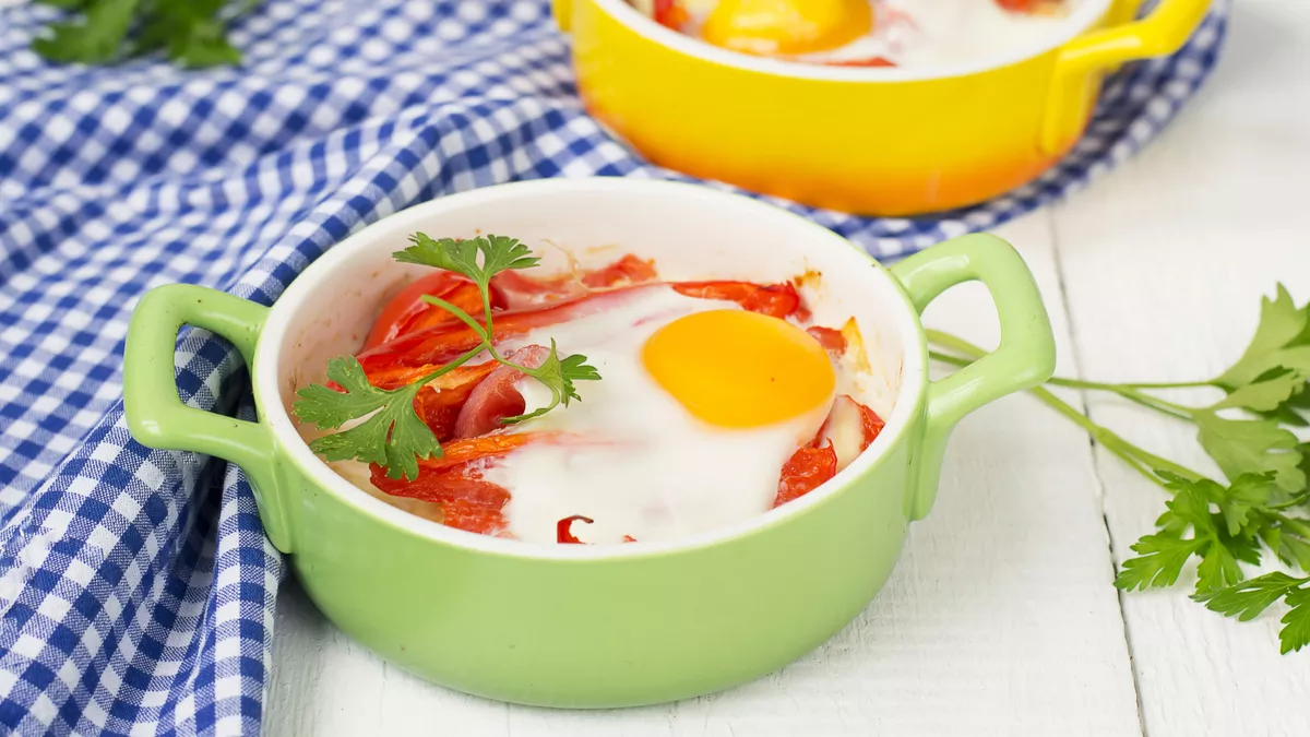 Les œufs cocotte : une recette gourmande et équilibrée pour le dîner