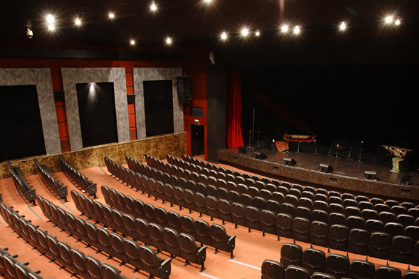 خرم‌آباد در حسرت تالار مرکزی/روند«لاک‌پشتی»تکمیل یک پروژه فرهنگی