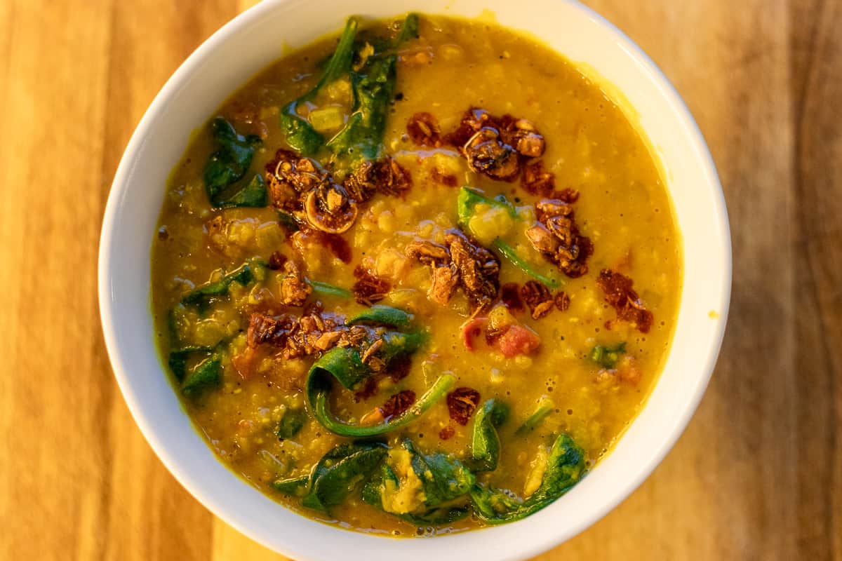 dal palak served with temper