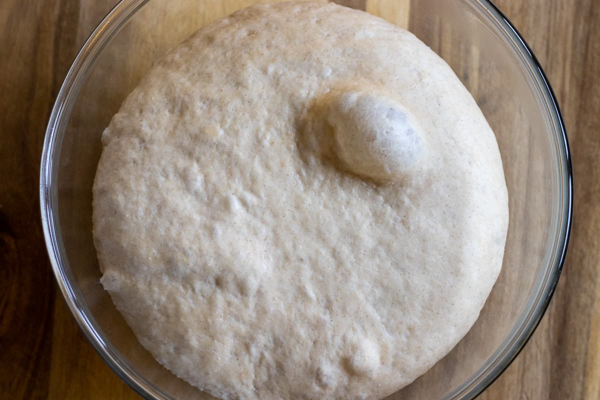 the dough for sucuk Pide after rising