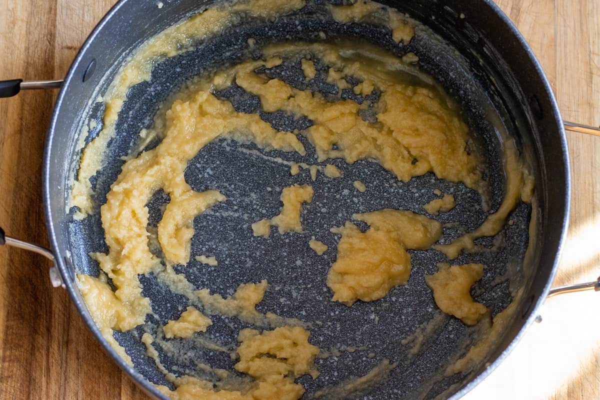melted butter is mixed with flour for making roux