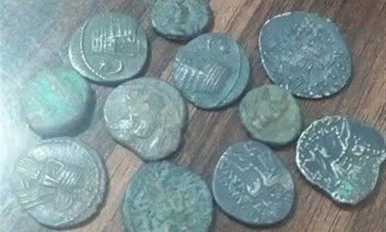 ۲ قاچاقچی اشیاء عتیقه در مشهد دستگیر شدند