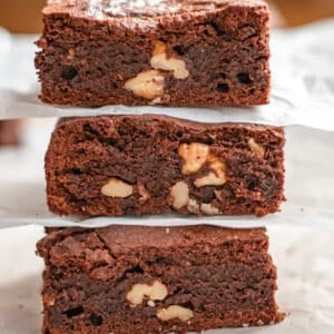 walnut chocolate brownie slices