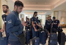 تیم ملی والیبال ایران به آمریکا رسید/ عطایی همچنان در انتظار ویزا