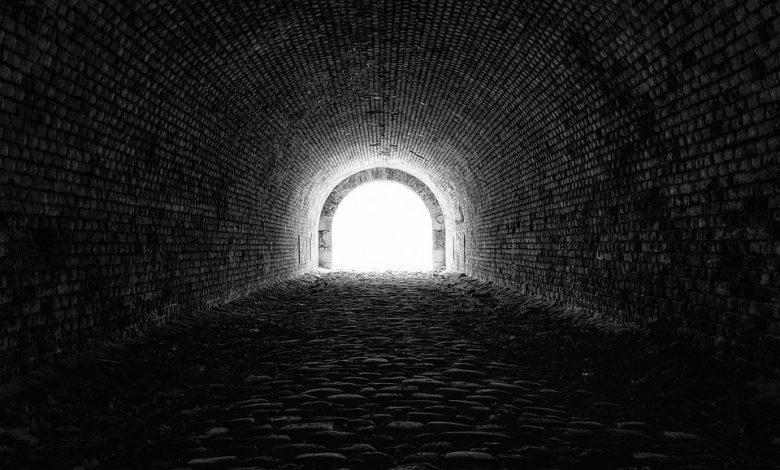 تونل در یک رویا – معنی و توضیح