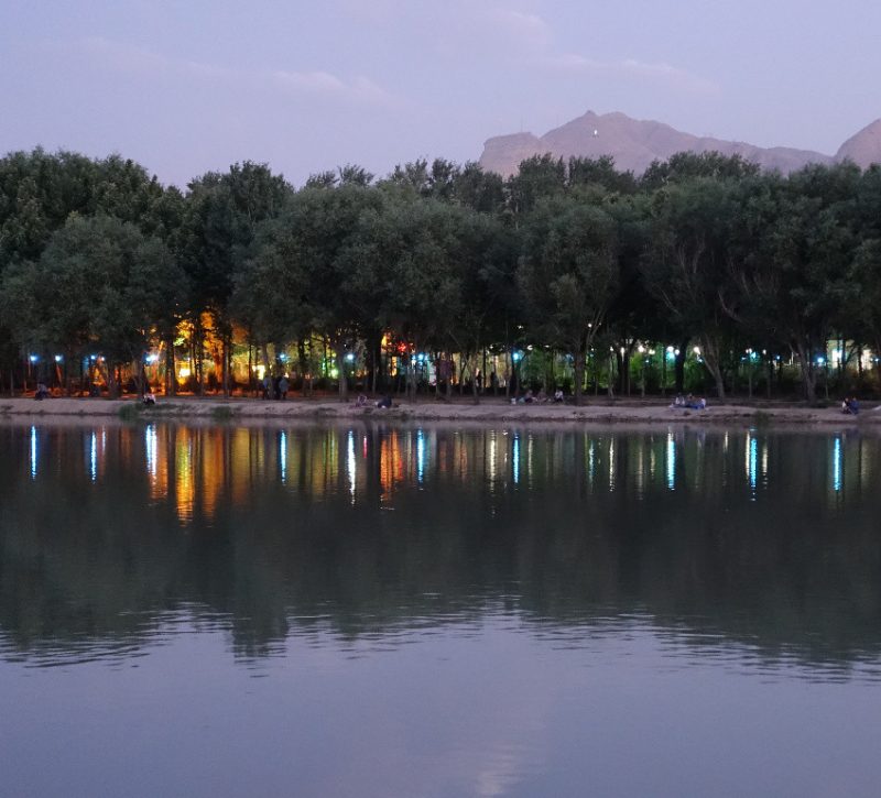 %name زیباترین جاهای دیدنی اصفهان در شب