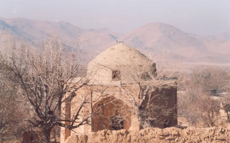 مقبره‌ شاه غریب جاهای دیدنی اراک ( 20 جاذبه گردشگری )