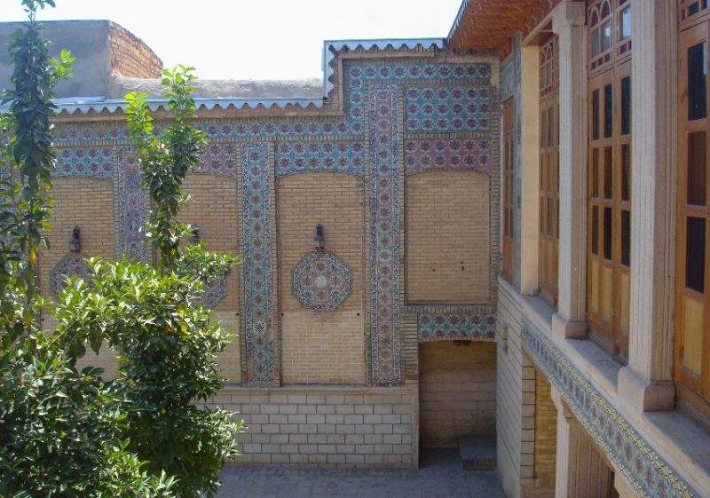 %name خانه سعادت شیراز ، موزه خاتم دیار هنر