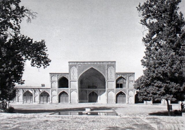مسجد اتابکی یکی از بزرگترین مساجد ایران