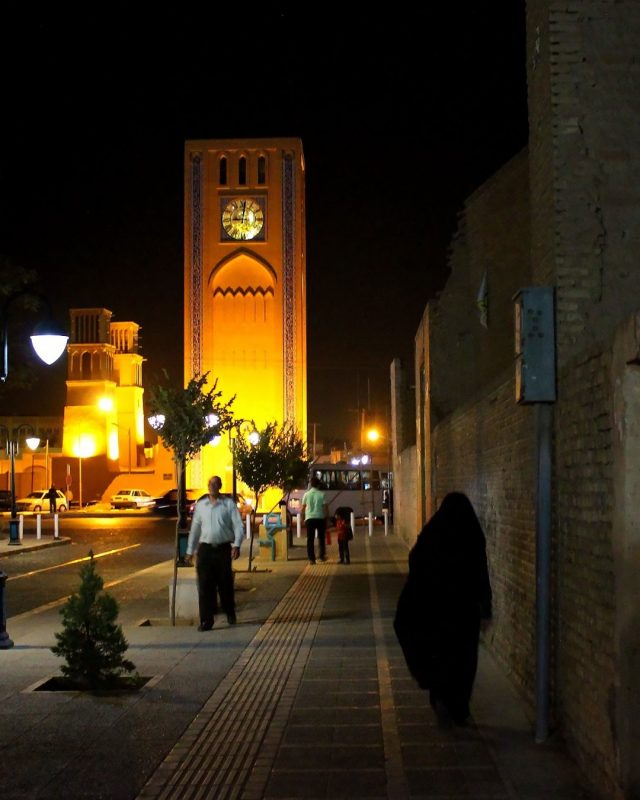 وقت الساعت یزد2 640x800 وقت الساعت یزد ، اولین ساعت شهری ایران