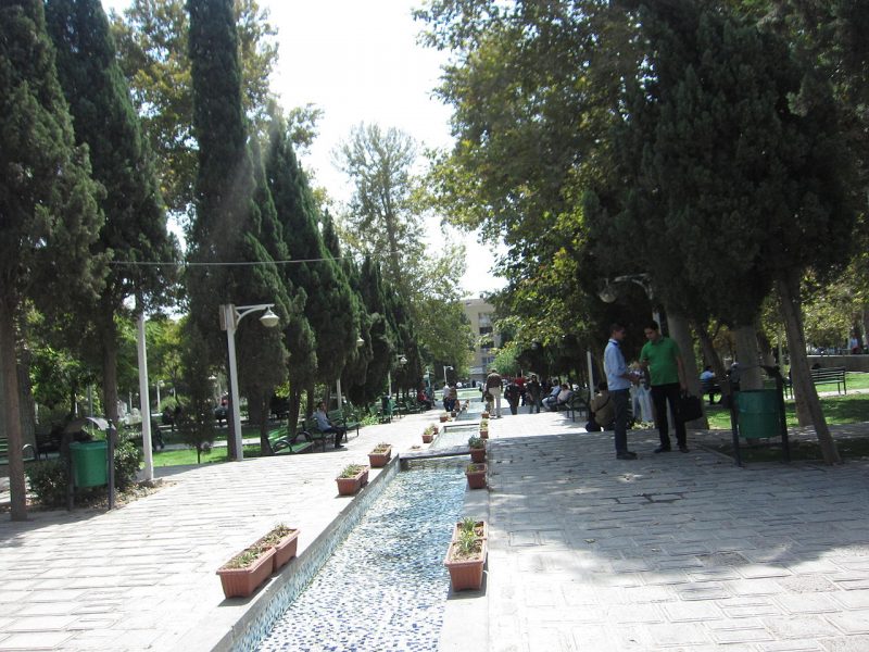 پارک دانشچو 800x600 پارک دانشجو ، پارک فرهنگی قدیمی در قلب تهران