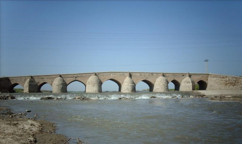 پل تاریخی خانم کرپی بهار1 800x477 پل تاریخی خانم کرپی بهار