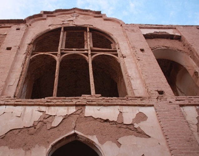 1801 کاخ امیرآباد زواره