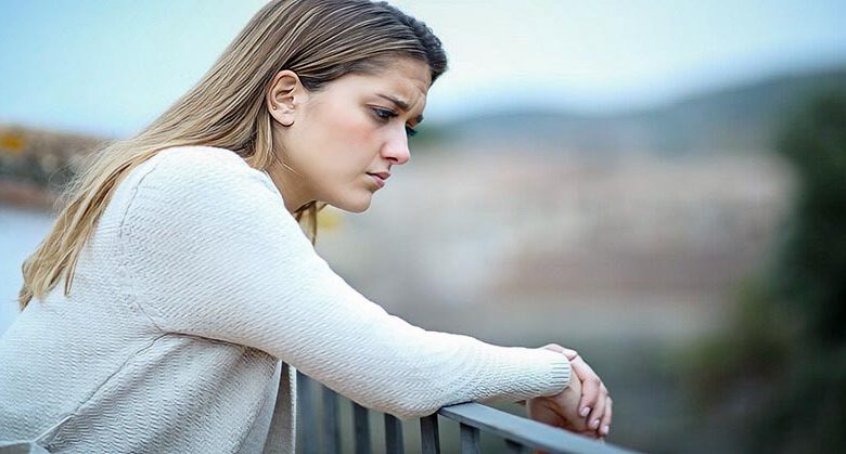 10 اثر مضر افزایش احساسات شما (+ نحوه متوقف کردن)
