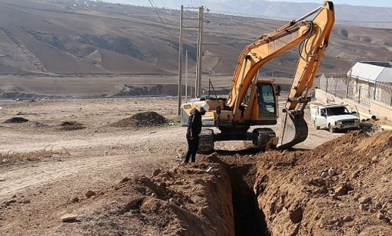 اجرای ۱۹۰۰ متر لوله گذاری برای انتقال آب چاه‌های پیرشهید به شهرستان شیروان