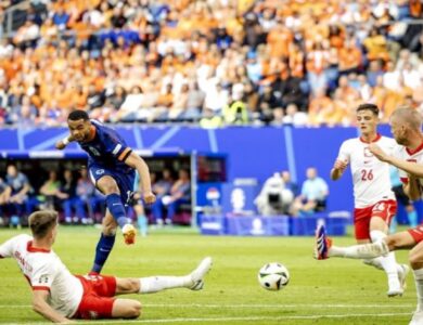 لهستان ۱ – ۲ هلند/ نخستین تعویض طلایی جام را رونالد کومان ثبت کرد+ فیلم