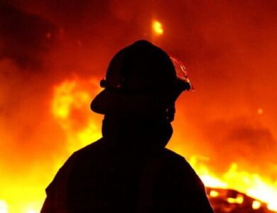 آتش سوزی در شهرک صنعتی جهان آباد میبد پس از چهار ساعت مهار شد