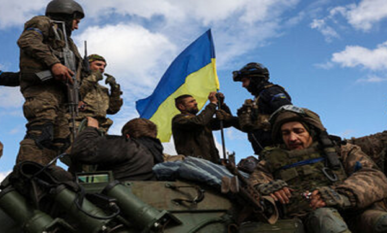 آمریکا باید مذاکره با روسیه را برای پایان جنگ اوکراین آغاز کند