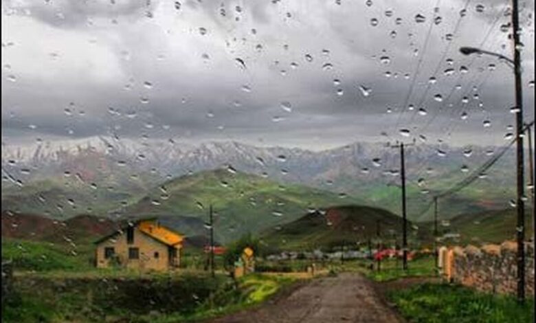 بارش باران در برخی از محورهای استان گیلان