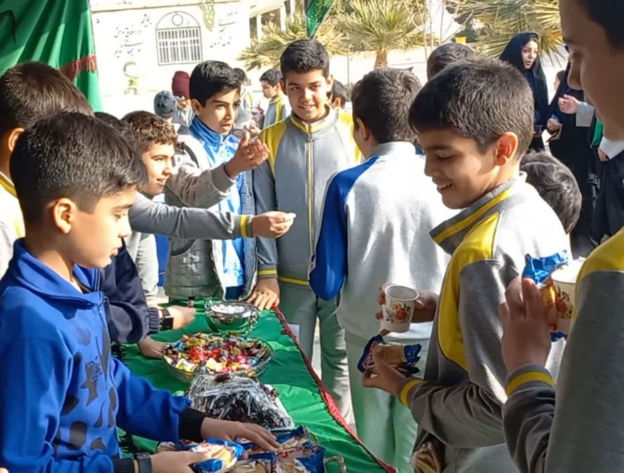 تربیت دانش آموزانی در تراز مکتب حسینی