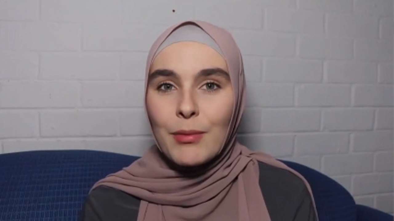 توصیه‌های یک دختر استرالیایی برای علاقمندان به حجاب