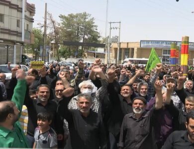 راهپیمایی نمازگزاران اصفهانی در حمایت از مردم غزه