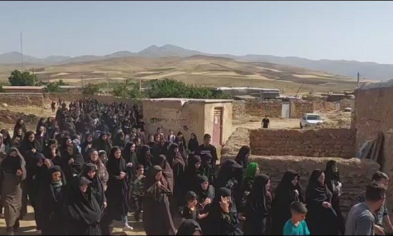 روستای بابانظر در روز عاشورای حسینی غرق در ماتم و اندوه شد + فیلم