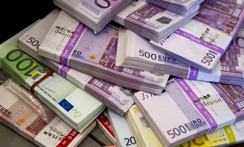 قیمت دلار و یورو در مرکز مبادله ایران؛ یکشنبه ۳۱ تیر