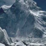 کوهنورد ایرانی دومین قله بلند جهان را صعود کرد