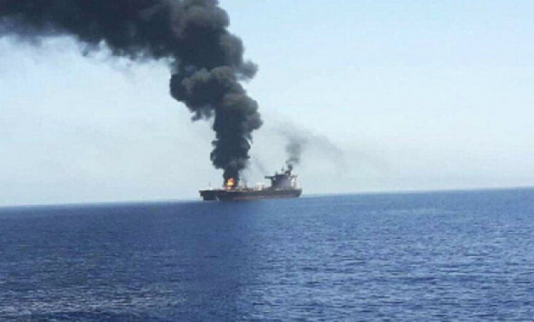 یک کشتی در سواحل یمن هدف قرار گرفت